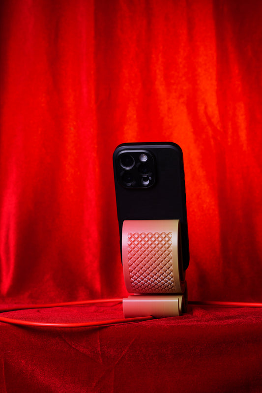 Phone Stand: Throne of Facets