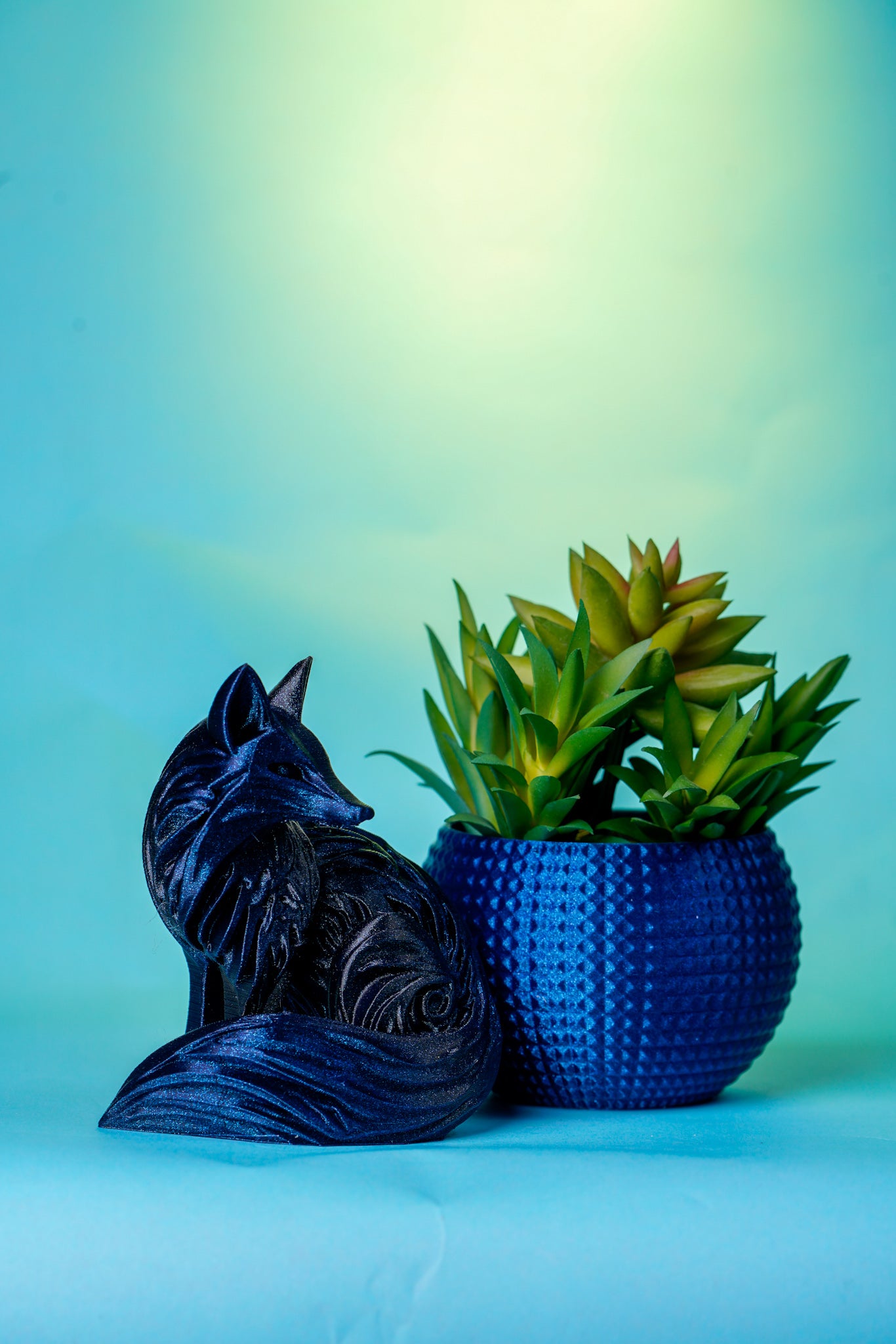 Diamond-Textured Planter – Treasure of the Crystal Hollows